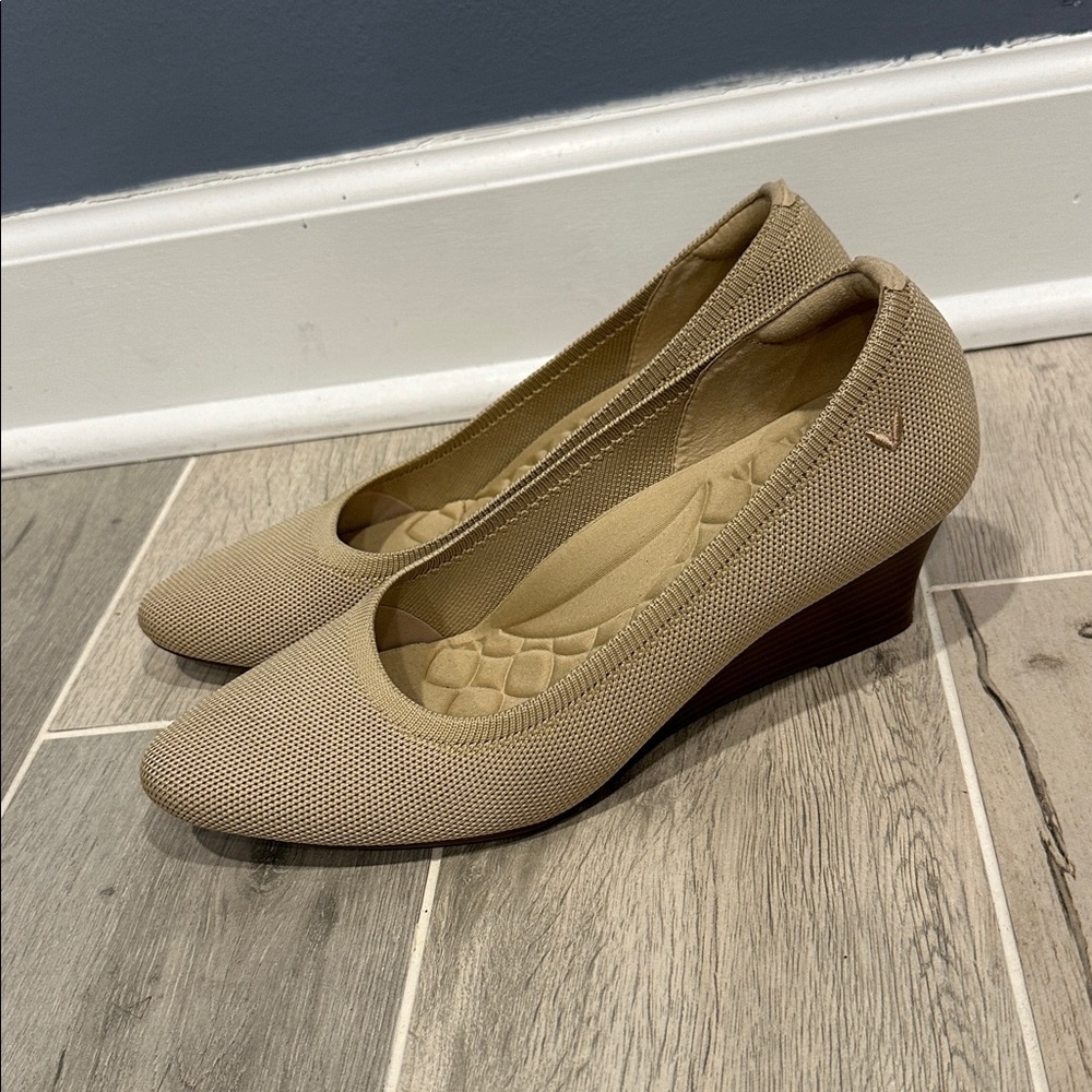 VIVAIA Tamia Wedge Women's Round Toe Comfortable Wedge Heels - Cream Color - Picture 5 of 7